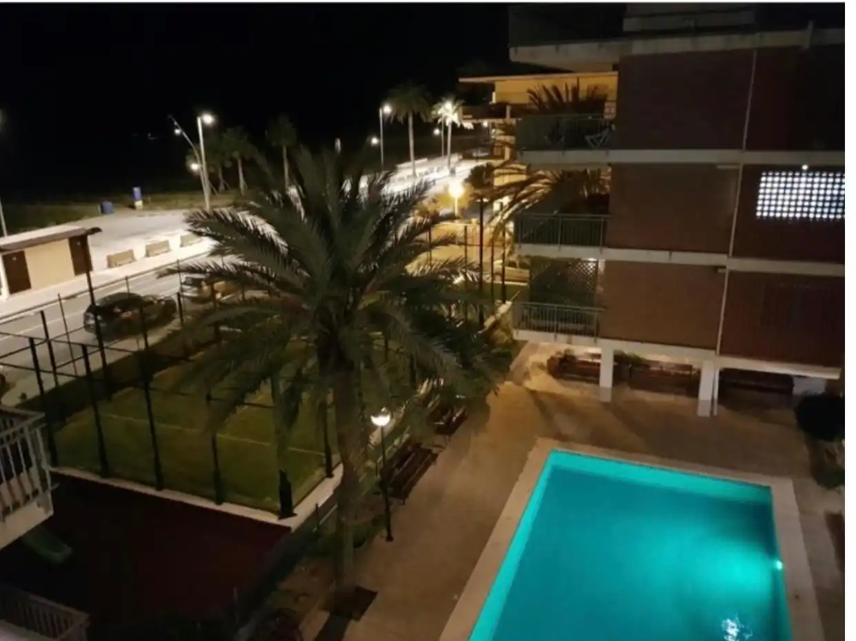 Schwimmbecken von Wohnung zum Verkauf in Castelldefels mit Klimaanlage, Terrasse und Balkon