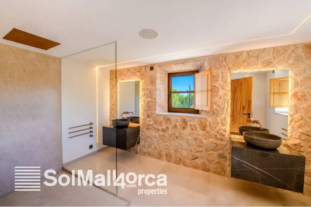 Bathroom of Country homes for sale in Pollença  with Air Conditioner, Heating and Private garden