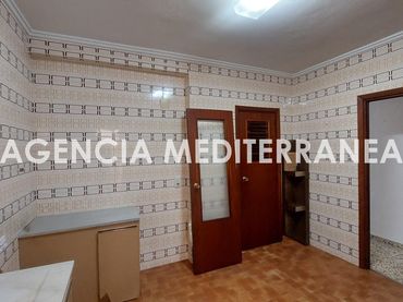 Flat with balcony for sale in Calle Calle Villarroya