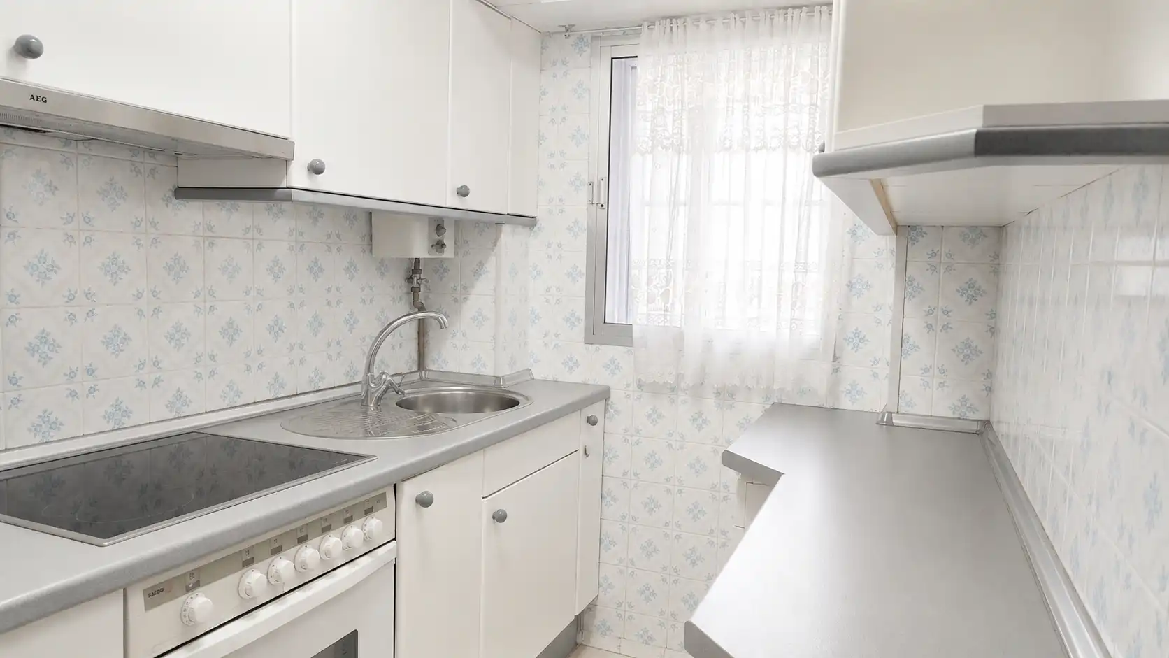 Cocina de Piso en venta en Madrid
