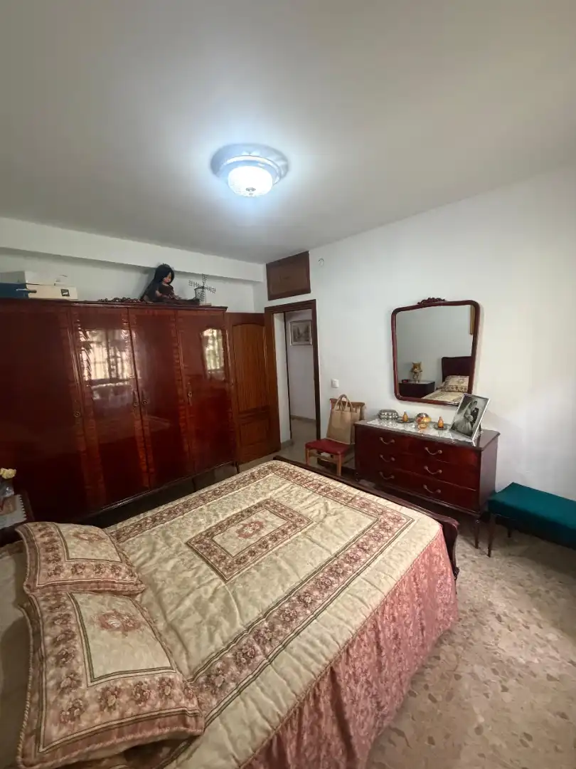 Habitación de Piso en venta en Madrid con Amueblado