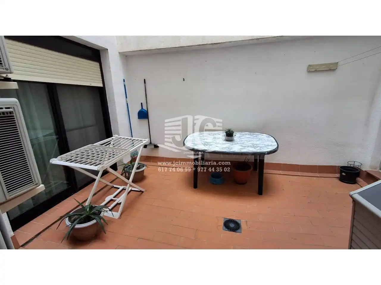 Terrasse von Wohnung zum Verkauf in Tortosa mit Klimaanlage, Terrasse und Möbliert
