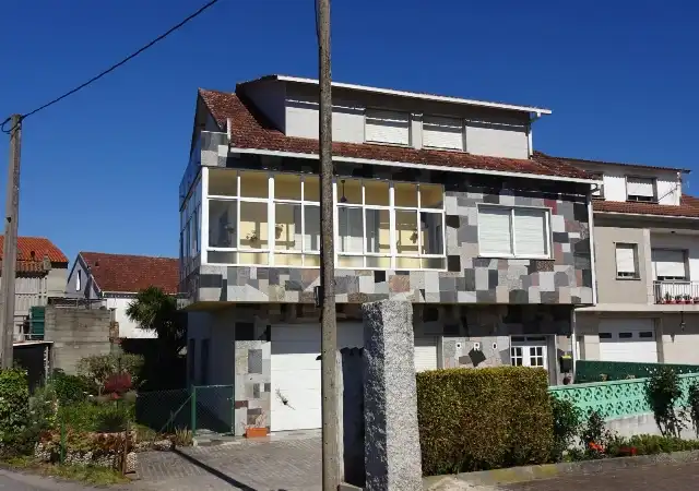 Vista exterior de Piso en venta en Cambados