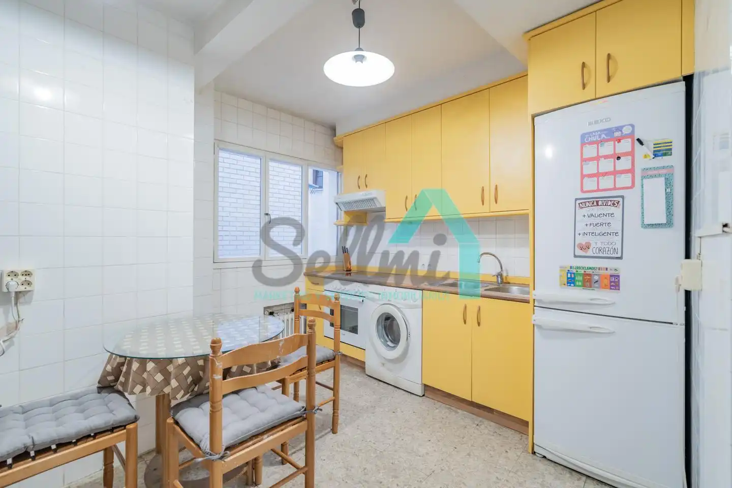 Flat for rent in Jovellanos, Salesas - Foncalada - Campoamor