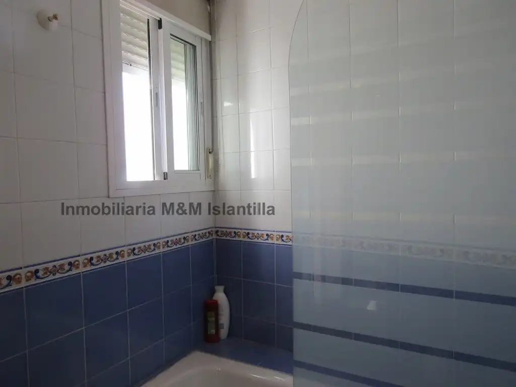 Baño de Casa adosada en venta en Islantilla con Terraza, Trastero y Amueblado