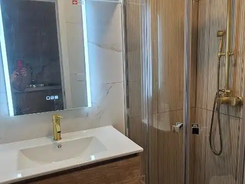 Bany de Pis en venda en  Cádiz Capital amb Terrassa