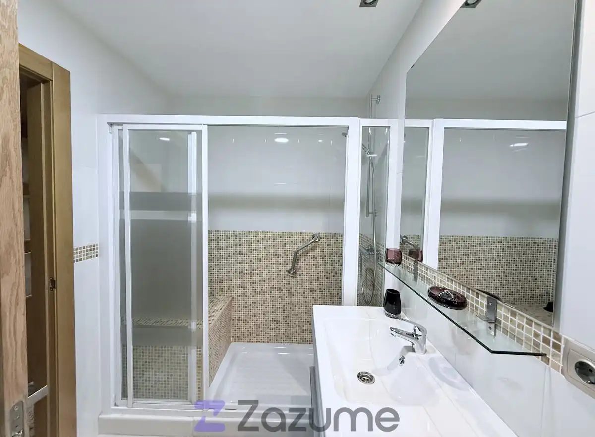 Flat with lift to rent in C. Urano, imagen 15