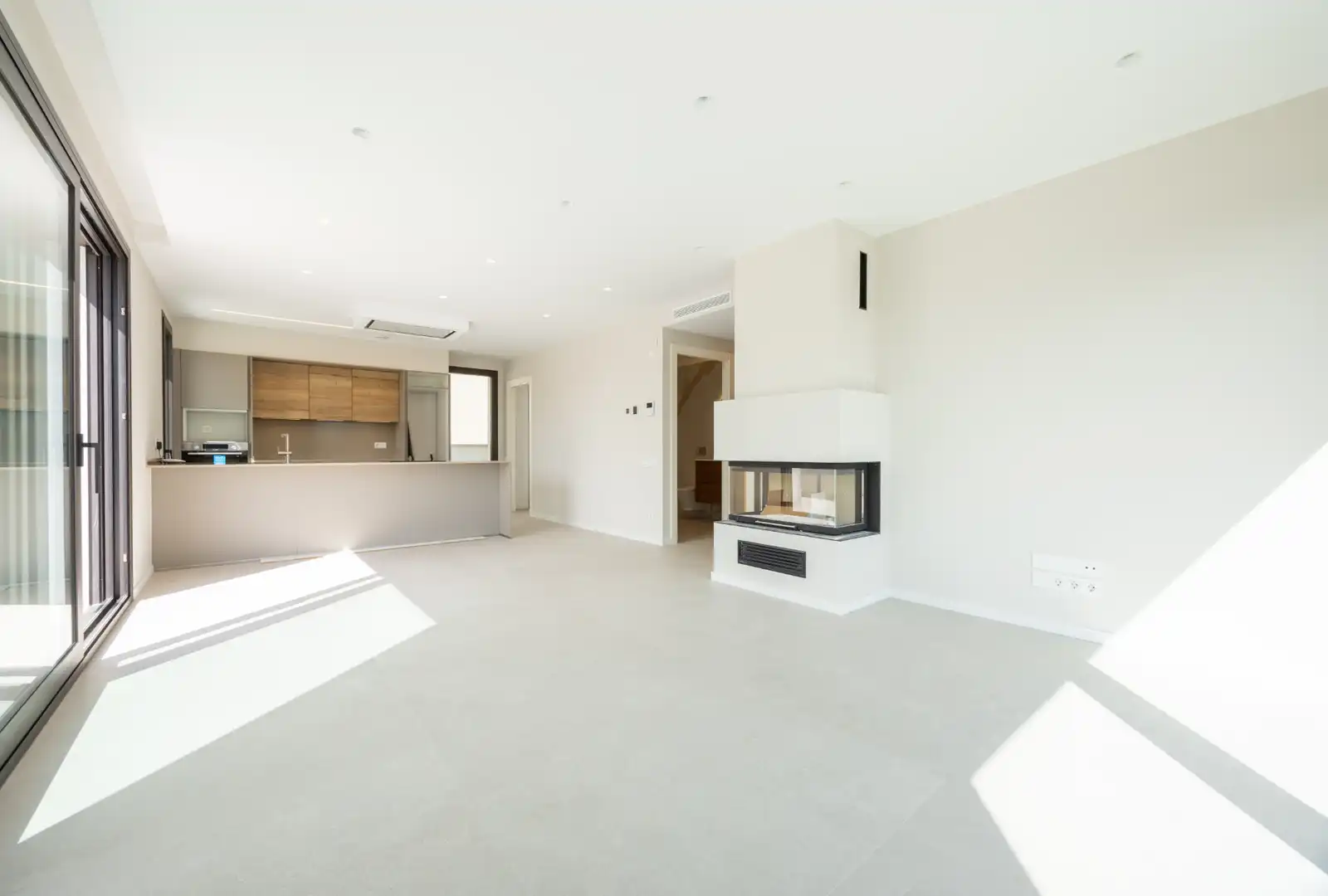 Neubau-Penthouse mit Aufzug zum Verkauf in Carrer Josep Maria Sert 2, imagen 3