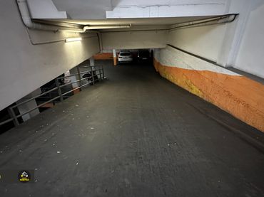 Individual con ascensor en venta en Centre