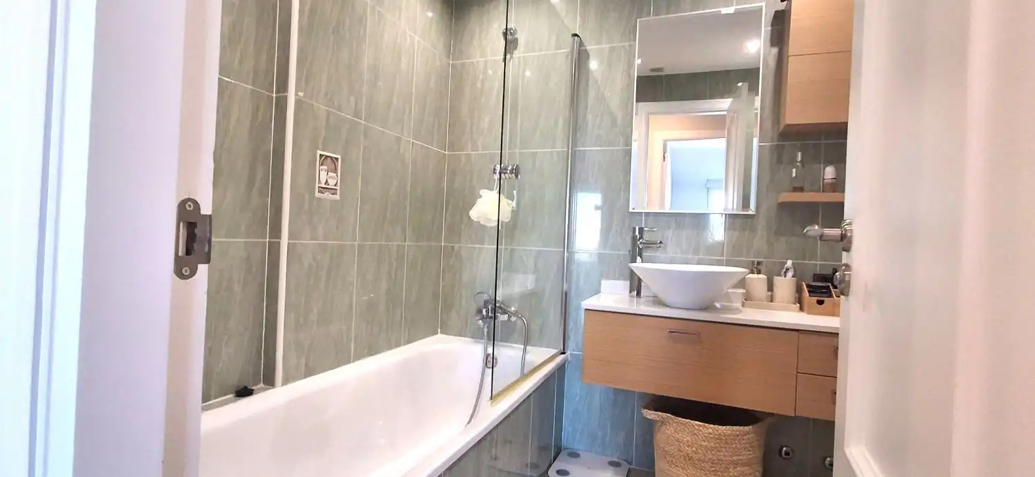 Bany de Dúplex en venda en Arroyo de la Encomienda amb Calefacció, Parquet i Terrassa