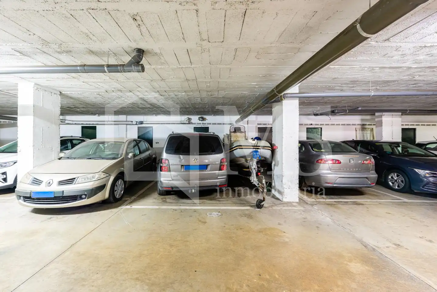 Parking of Flat for sale in Málaga  with Air Conditioner, Terrace and Storage room