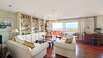 Living room of Flat for sale in Caldes d'Estrac  with Air Conditioner, Private garden and Terrace