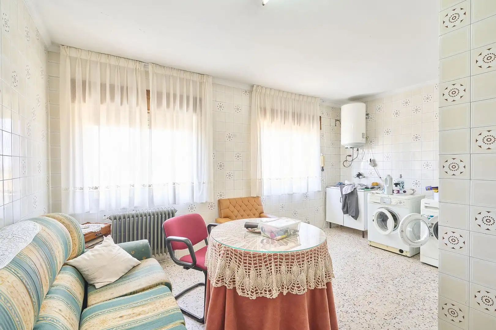 Sala d'estar de Edifici en venda en Pajares de la Laguna