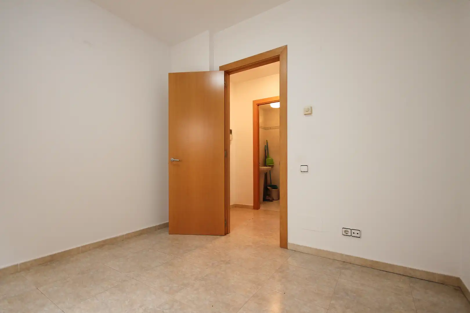 Wohnung zum Verkauf in Manresa mit Heizung, Terrasse und Abstellraum