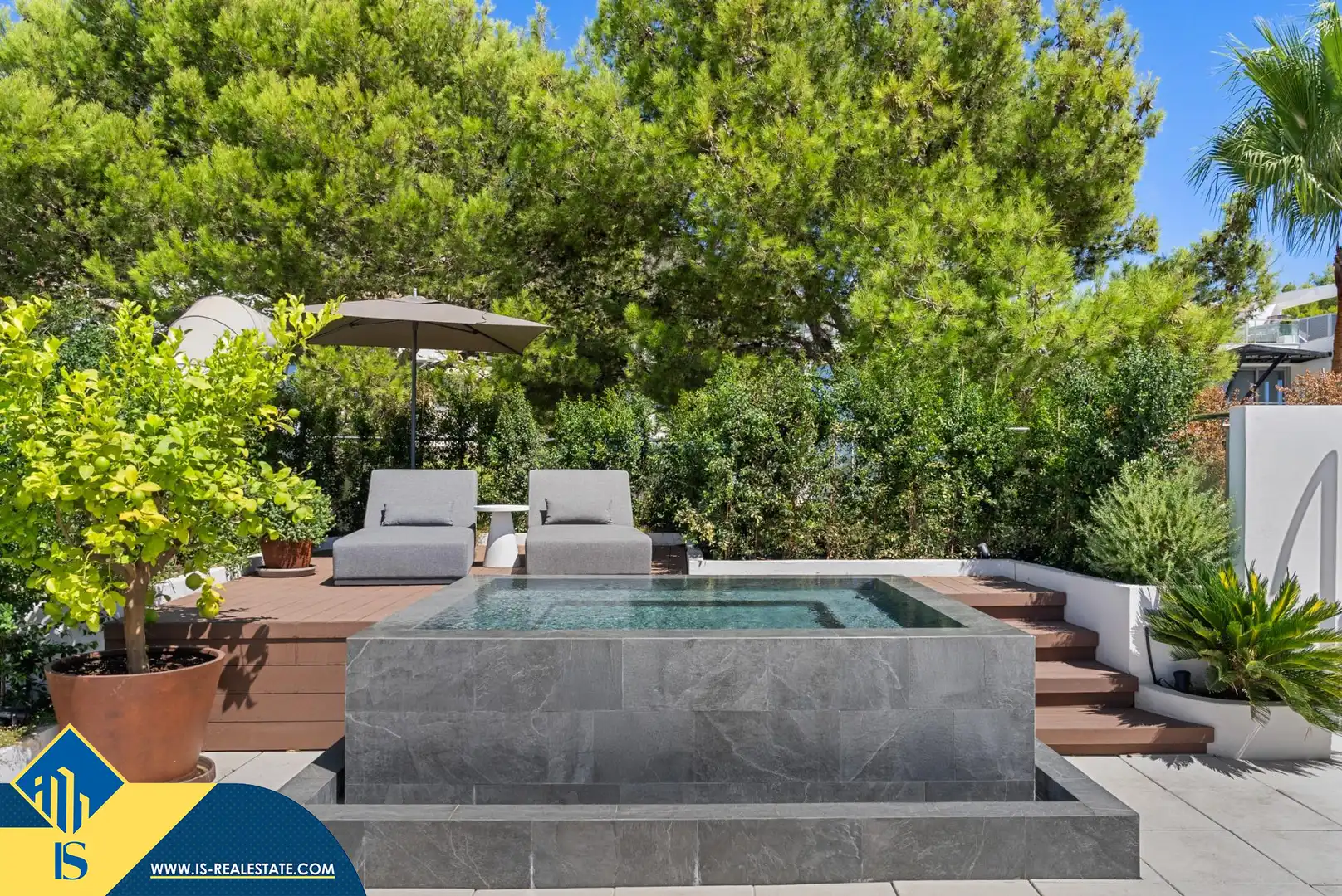 Chalet con piscina en venta en Milla de Oro, imagen 28