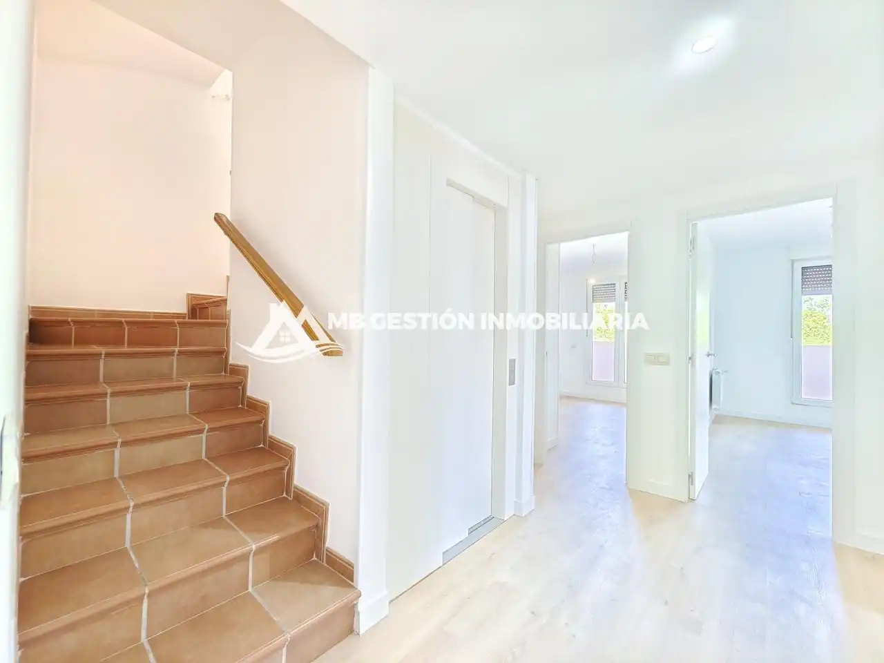 Casa adosada en venta en Fuenlabrada con Aire acondicionado, Calefacción y Jardín privado