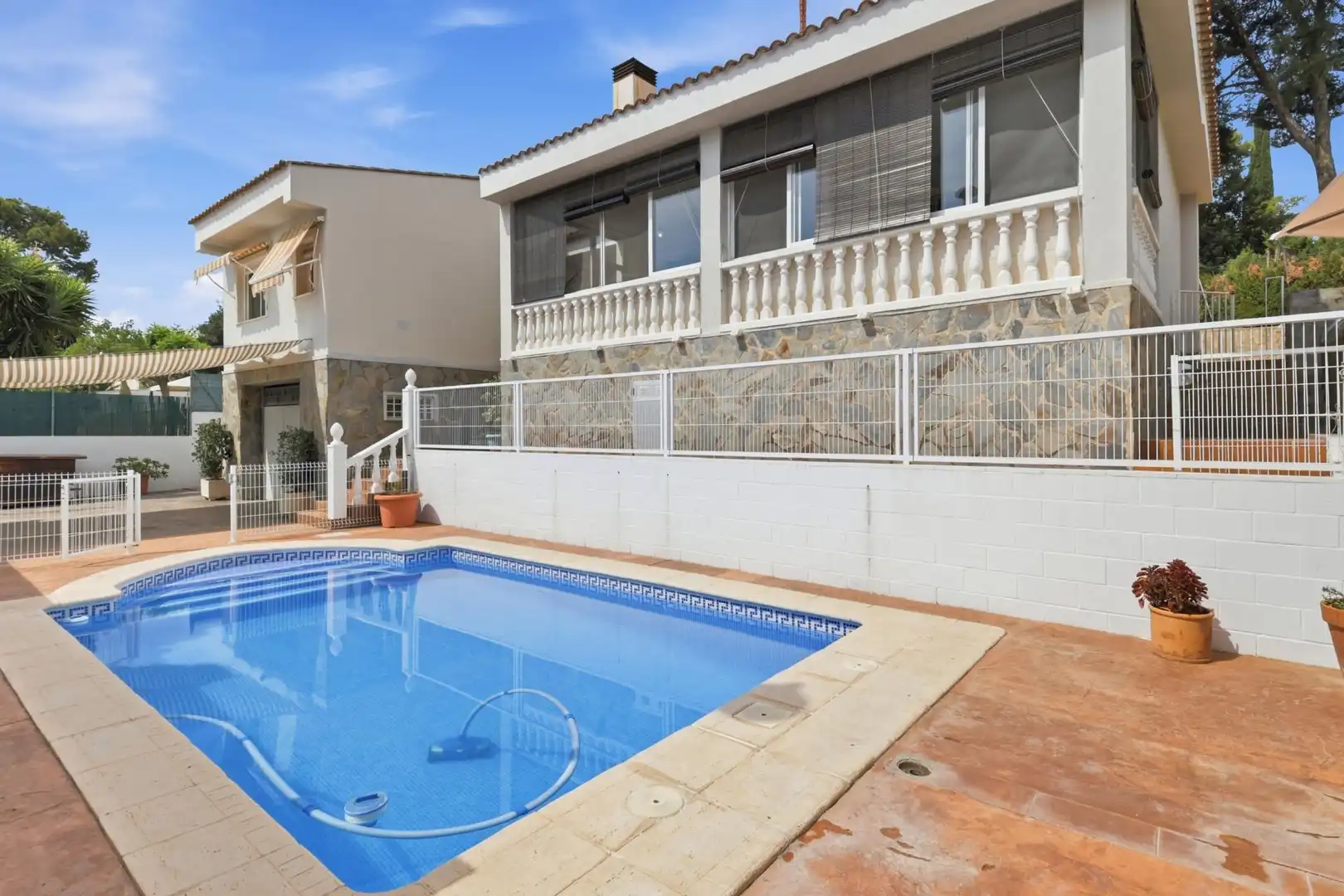 Piscina de Casa o chalet en venta en Torrent con Aire acondicionado, Calefacción y Jardín privado