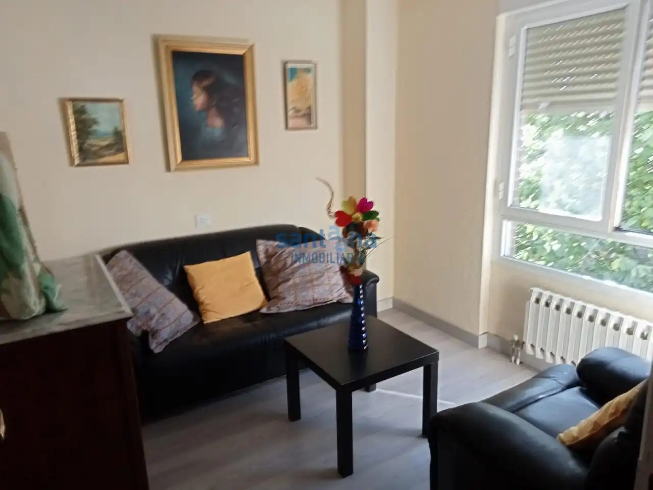 Sala d'estar de Casa o xalet en venda en Ardón amb Calefacció, Jardí privat i Parquet
