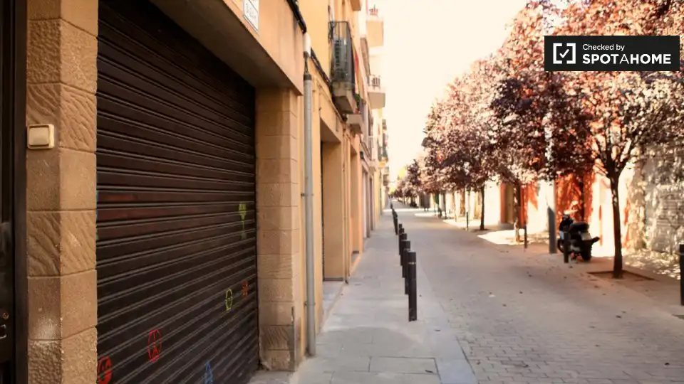 Vista exterior de Piso de alquiler en Barcelona con Aire acondicionado, Calefacción y Amueblado