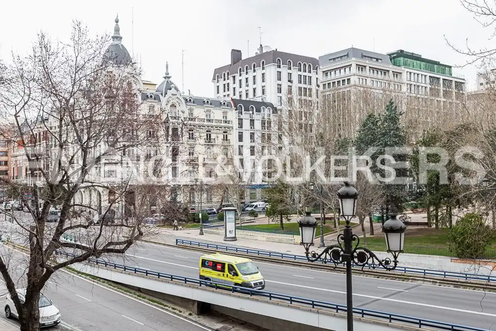 Vista exterior de Pis de lloguer en Madrid amb Aire condicionat, Calefacció i Parquet