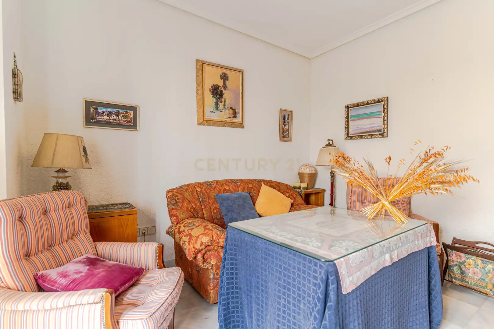 Habitación de Dúplex en venta en Granada con Aire acondicionado, Jardín privado y Trastero