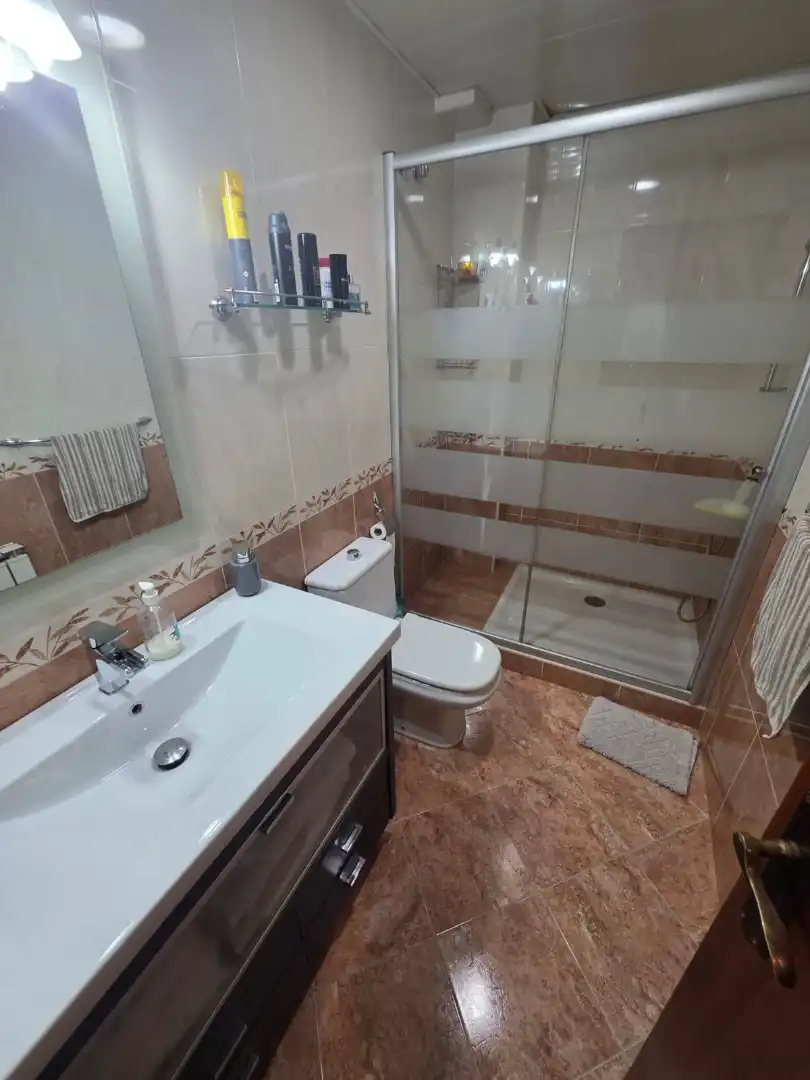 Bathroom of Flat for sale in Canovelles  with Air Conditioner, Heating and Terrace