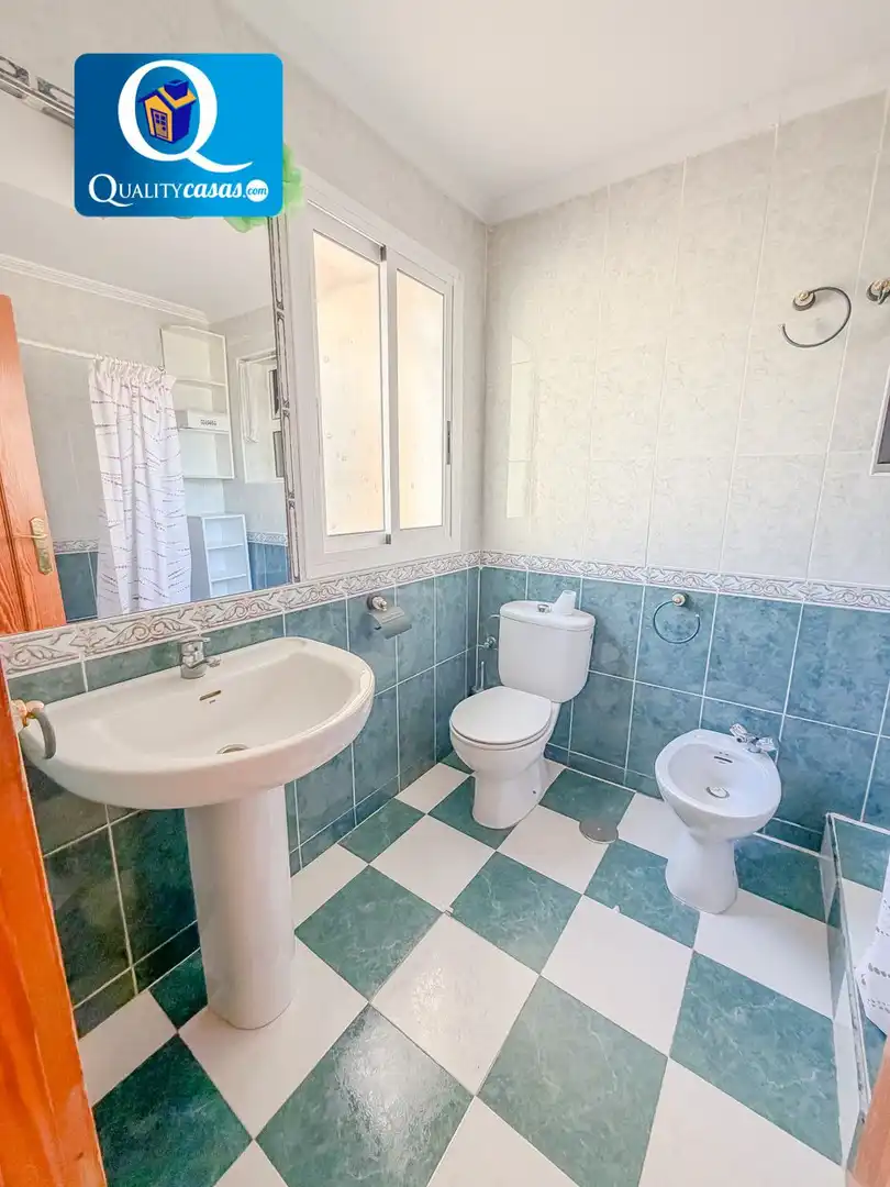 Baño de Casa o chalet en venta en Mutxamel con Aire acondicionado, Calefacción y Terraza
