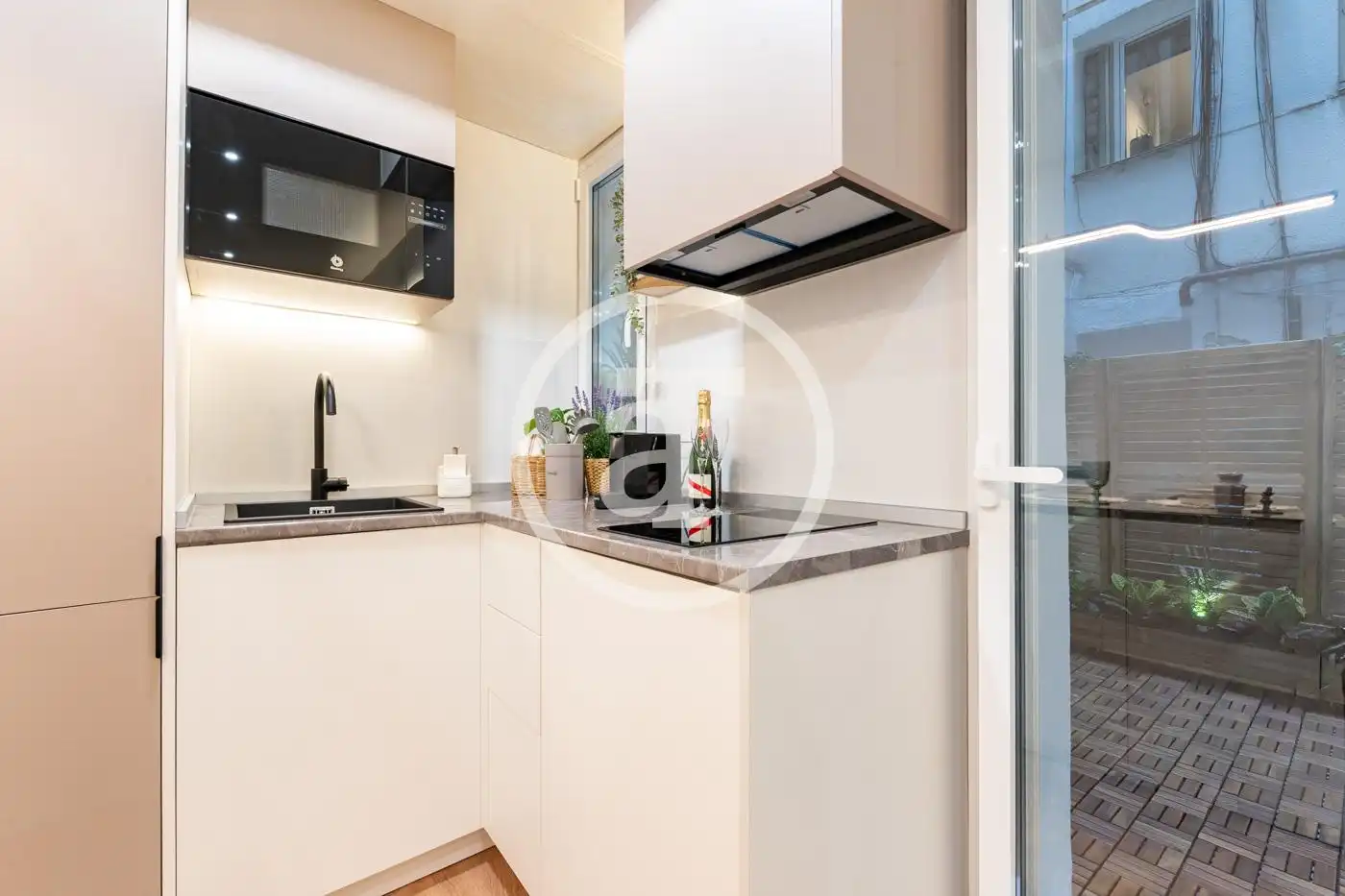 Studio to rent in Calle de Ferraz, imagen 13