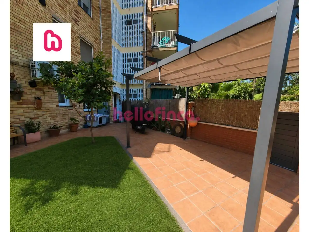 Terrace of Flat for sale in Vilanova i la Geltrú  with Air Conditioner, Heating and Private garden