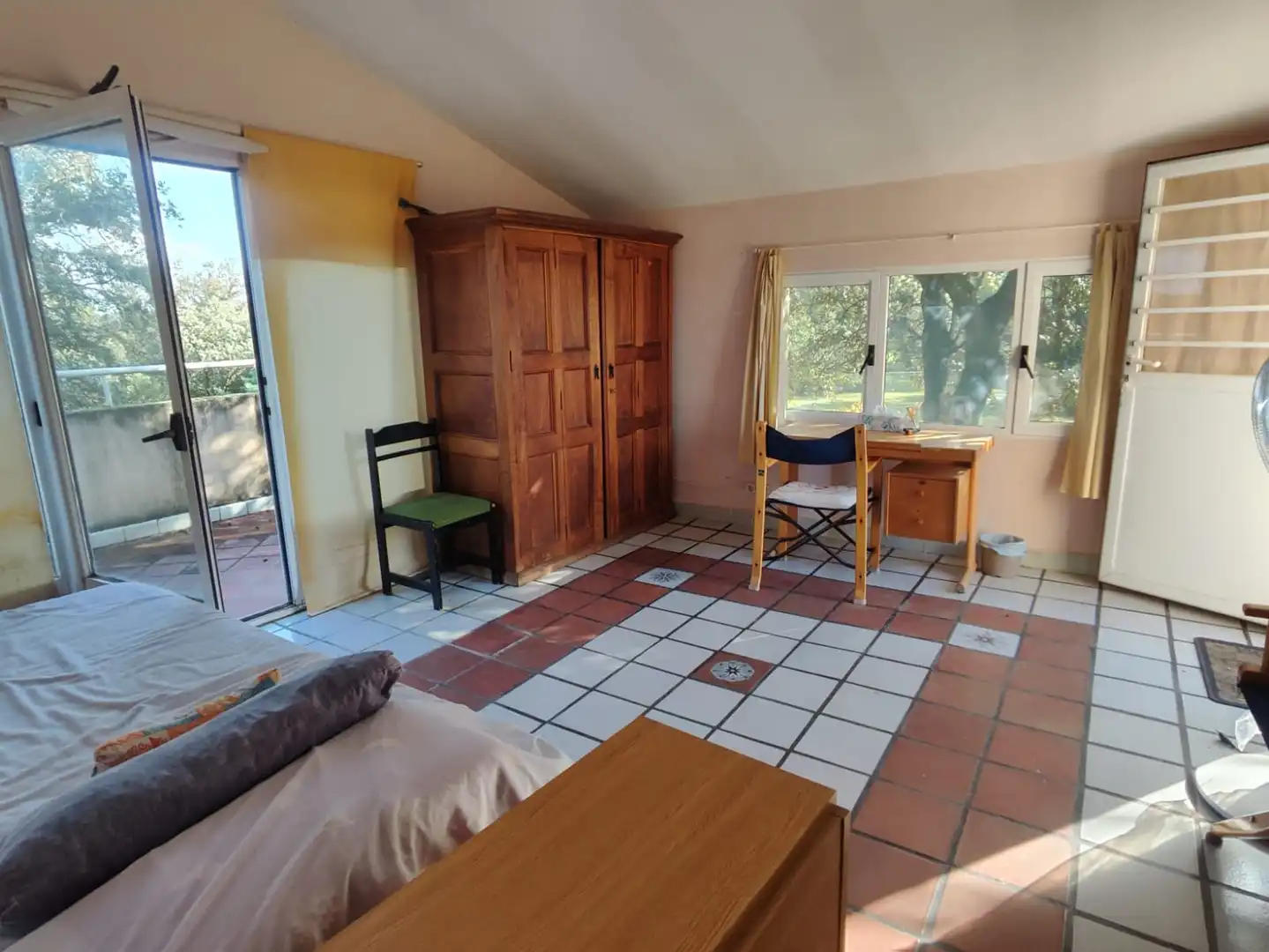 Dormitori de Casa o xalet en venda en Sevilla la Nueva amb Calefacció, Jardí privat i Terrassa