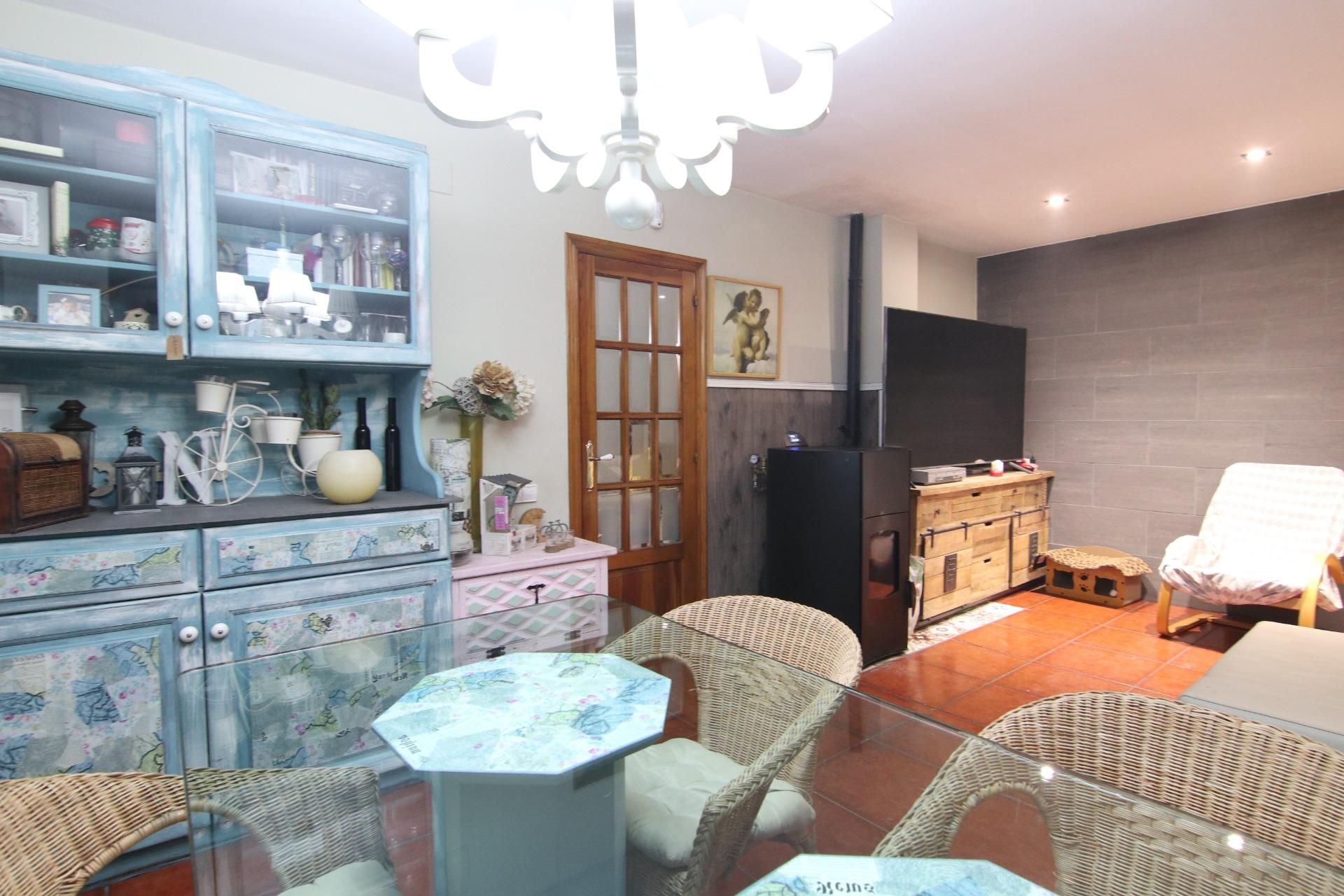 Cocina de Casa o chalet en venta en Palau-solità i Plegamans con Aire acondicionado, Jardín privado y Terraza