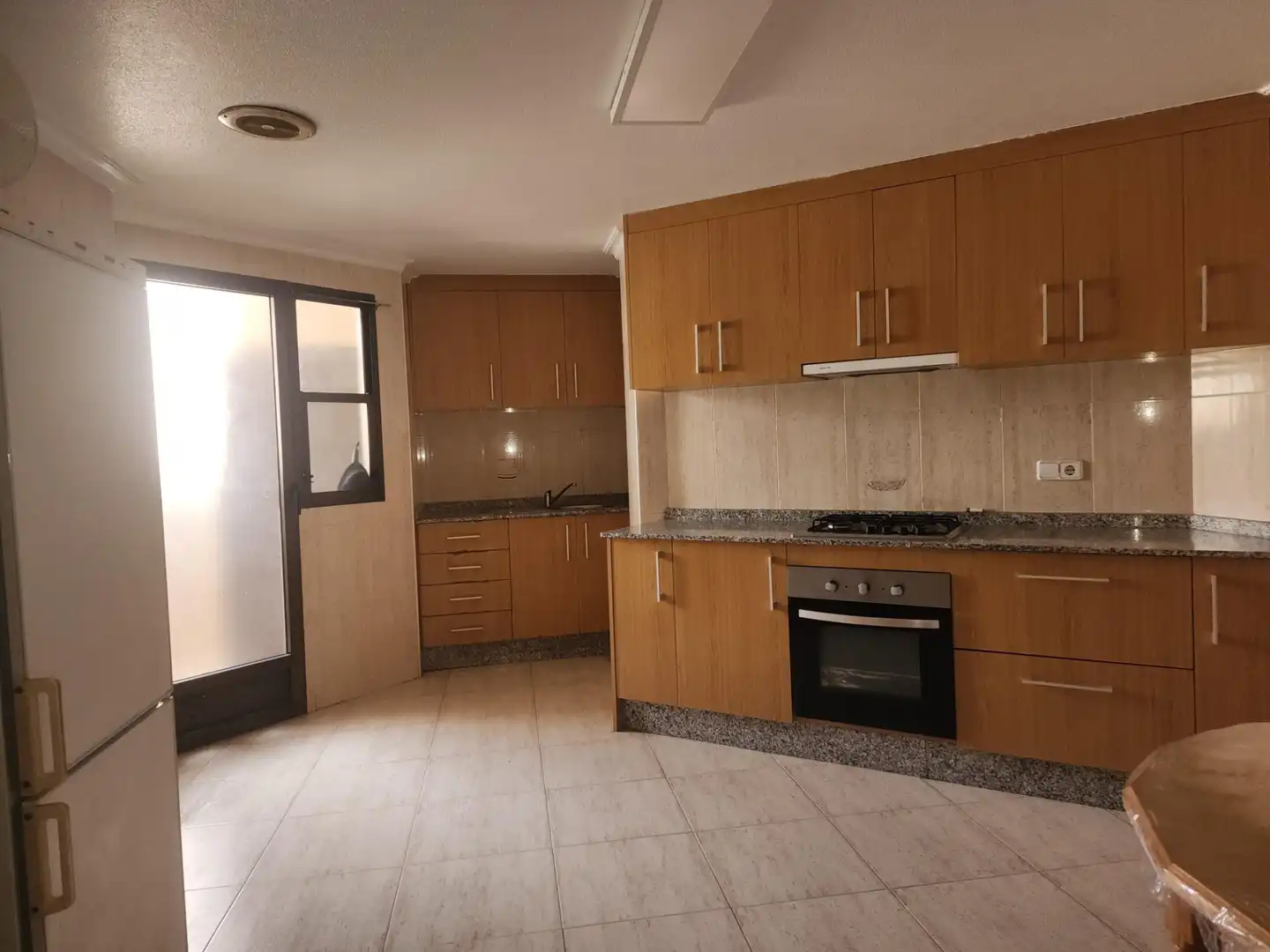 Kitchen of Flat for sale in Crevillent  with Balcony