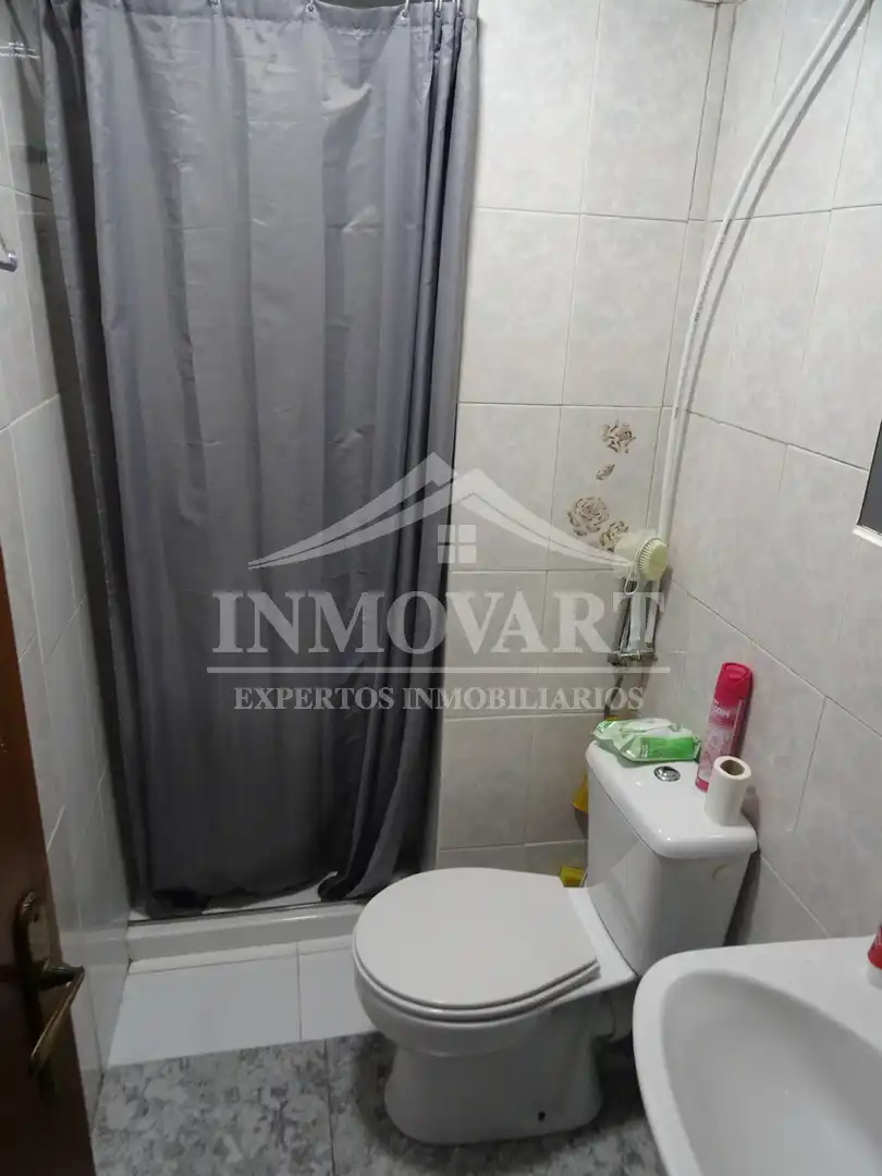 Bathroom of Flat for sale in Algemesí  with Air Conditioner, Furnished and Oven