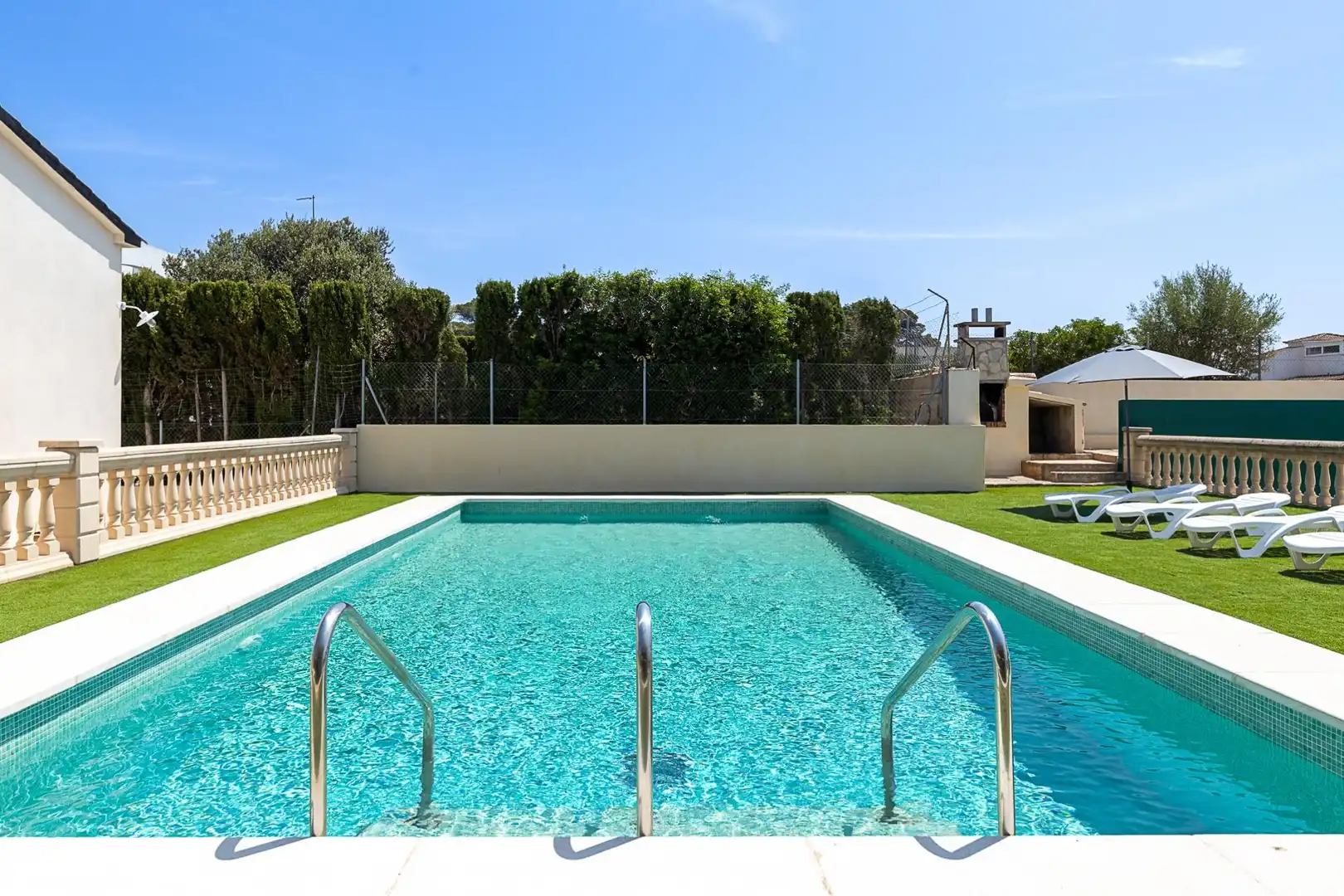 Piscina de Casa o xalet en venda en  Palma de Mallorca amb Aire condicionat, Calefacció i Jardí privat