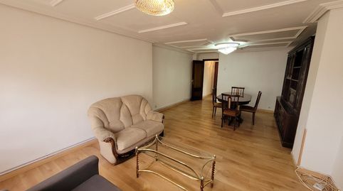 Foto 3 de Piso de alquiler en Av. de las Salinas, Laguna de Duero, Valladolid