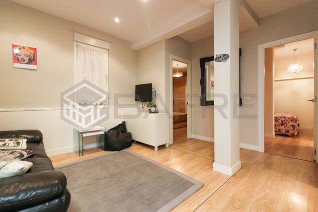 Piso en Venta en Calle de Nicasio Gallego en Trafalgar