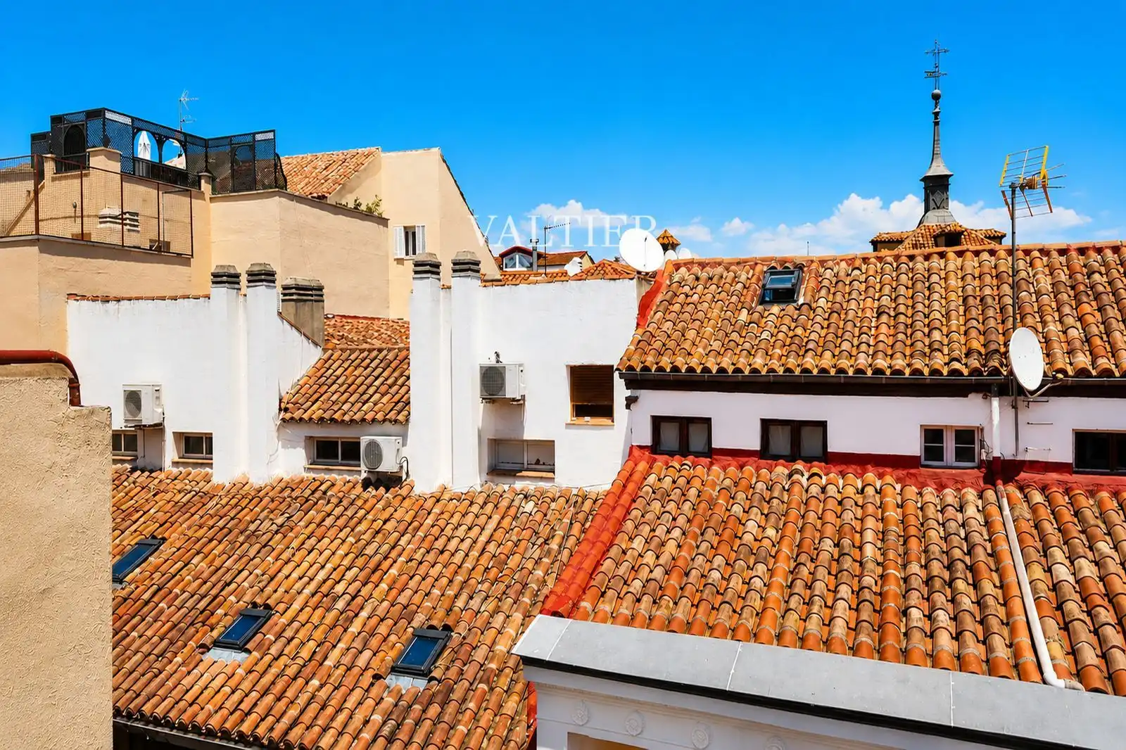 Vista exterior de Dúplex de lloguer en Madrid amb Aire condicionat i Terrassa