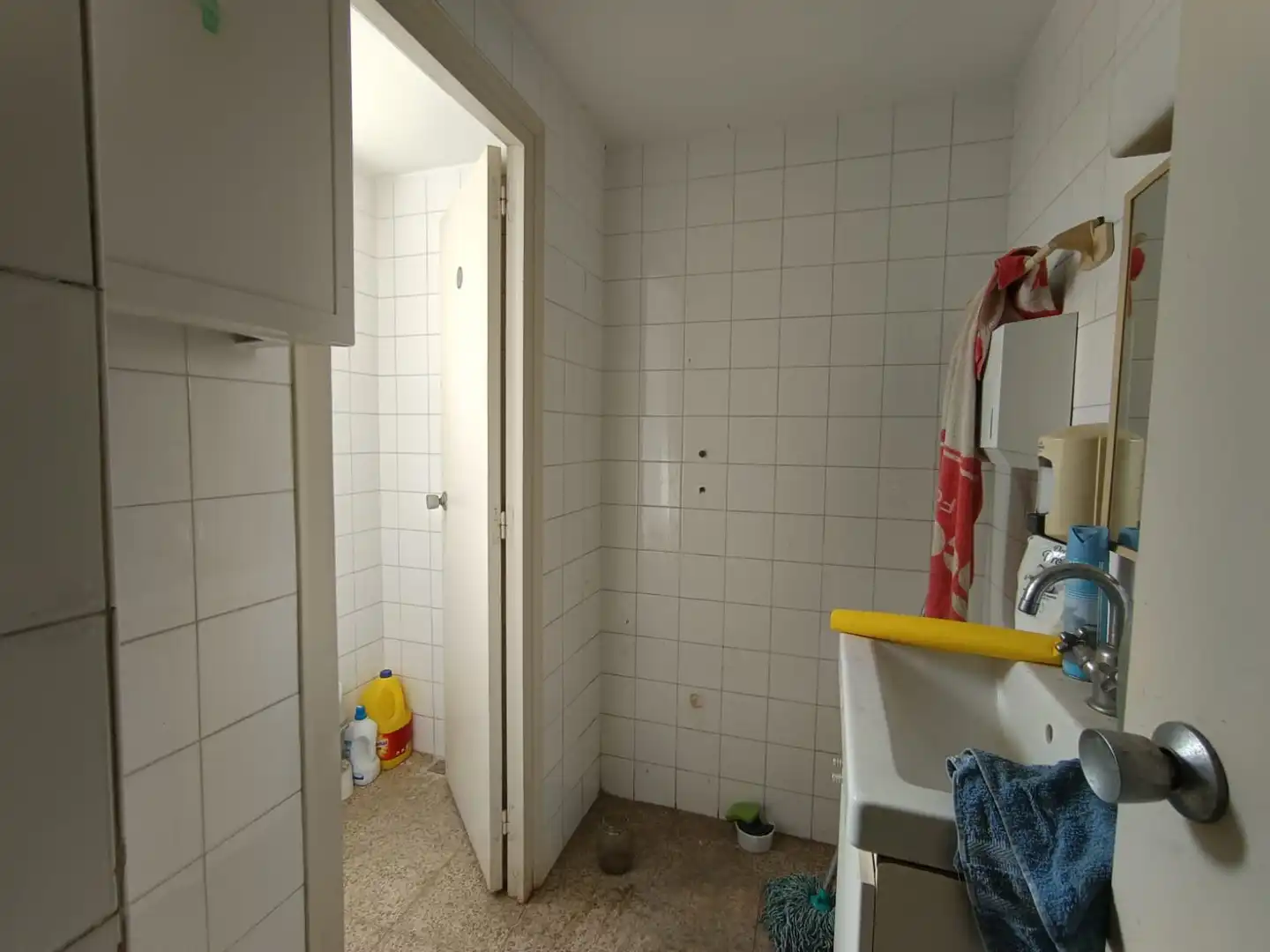 Badezimmer von Geschaftsraum zur Miete in Palamós