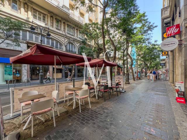 Local comercial en Alquiler en Plaza Plaza de la Reina en La Seu