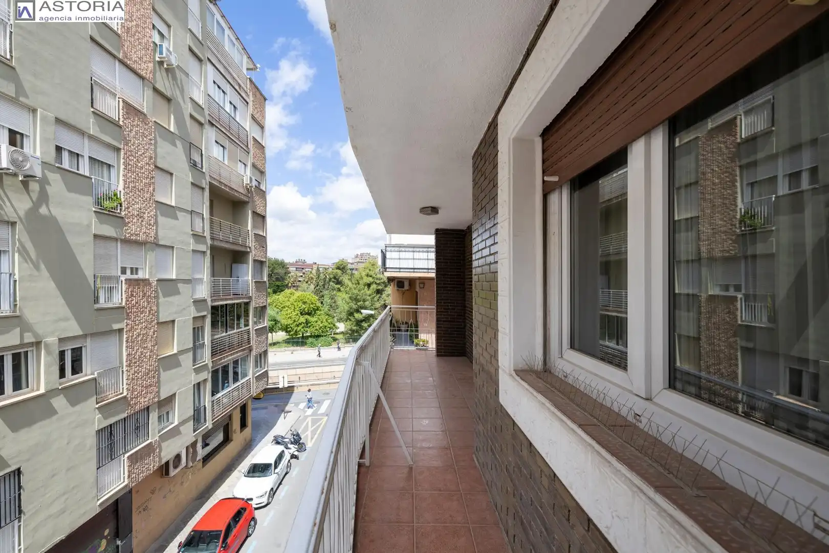 Vista exterior de Pis en venda en Granada amb Aire condicionat, Calefacció i Terrassa