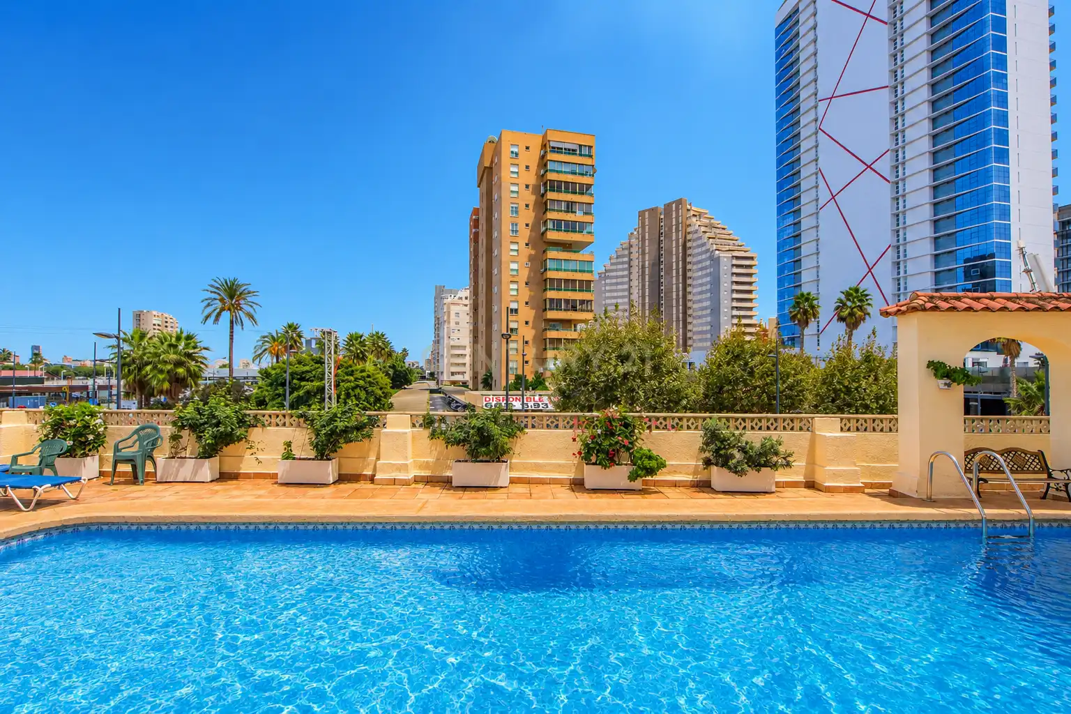 Piscina de Apartamento de alquiler en Calpe / Calp con Aire acondicionado y Amueblado