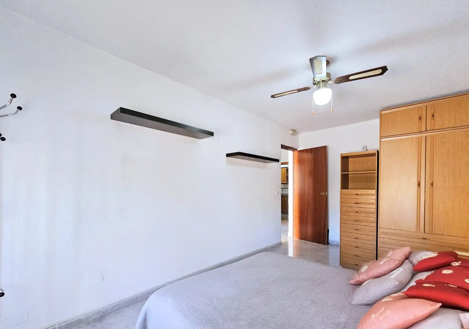 Habitación de Casa o chalet en venta en Cartagena con Balcón