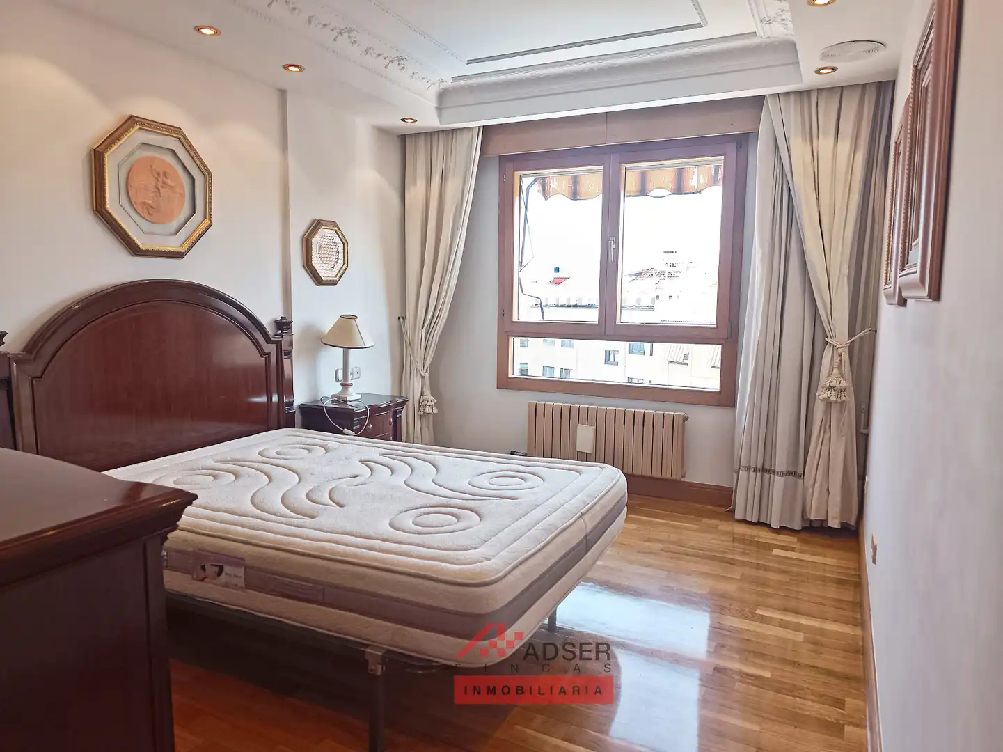 Habitación de Piso en venta en  Logroño con Calefacción, Parquet y Terraza
