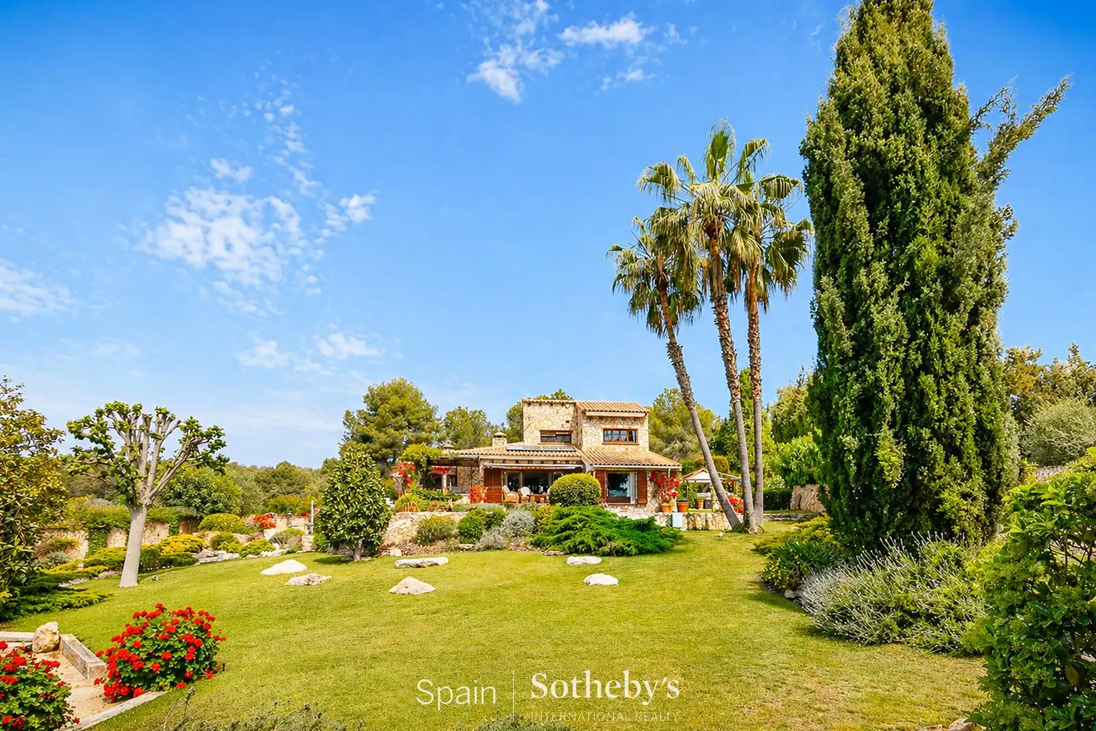 Jardí de Finca rústica en venda en Sant Pere de Ribes amb Aire condicionat, Calefacció i Jardí privat
