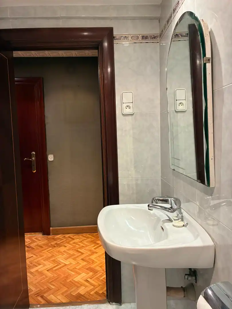 Baño de Piso en venta en Zaragoza con Calefacción, Amueblado y Horno