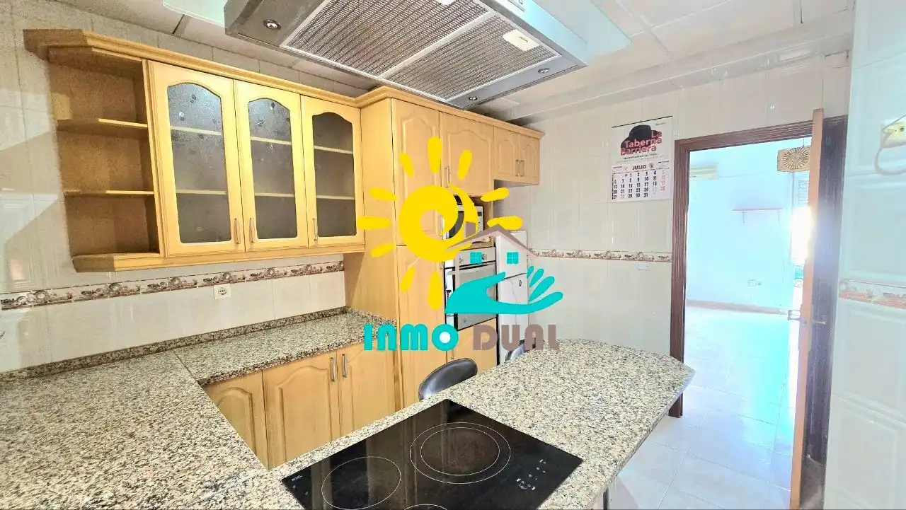 Cocina de Apartamento en venta en Badajoz con Aire acondicionado