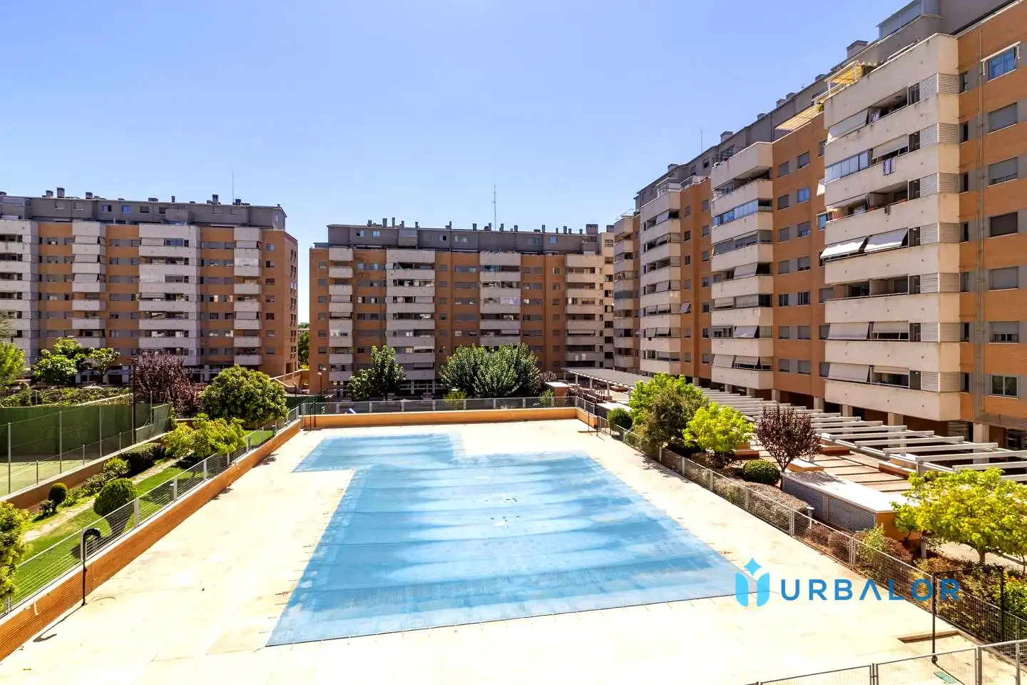 Exterior view of Flat for sale in Parque Oeste - Fuente Cisneros
