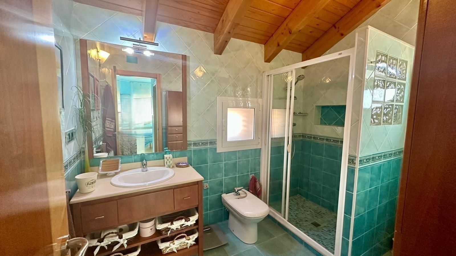 Bathroom of House or chalet for sale in Viladecans  with Heating, Private garden and Terrace