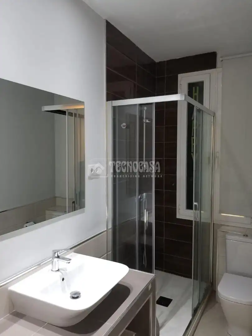 Baño de Piso en venta en Madrid con Calefacción