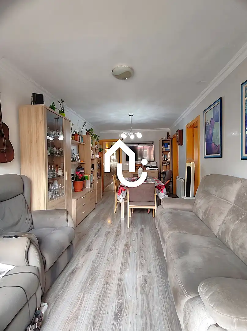 Piso con terraza en venta en Carrer de Mossèn Jacint Verdaguer